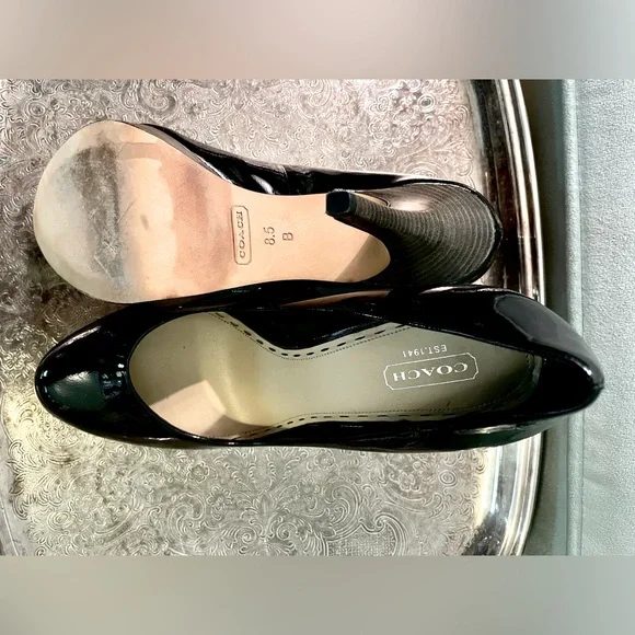 Coach black patent pumps - Picture 4 of 4